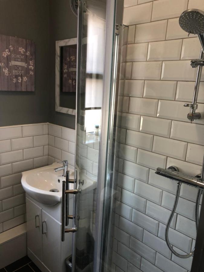 3. Stylish Private Double Room Near Manchester City Centre מראה חיצוני תמונה