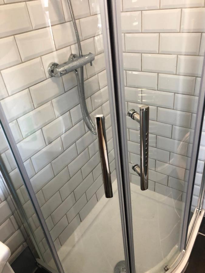 3. Stylish Private Double Room Near Manchester City Centre מראה חיצוני תמונה