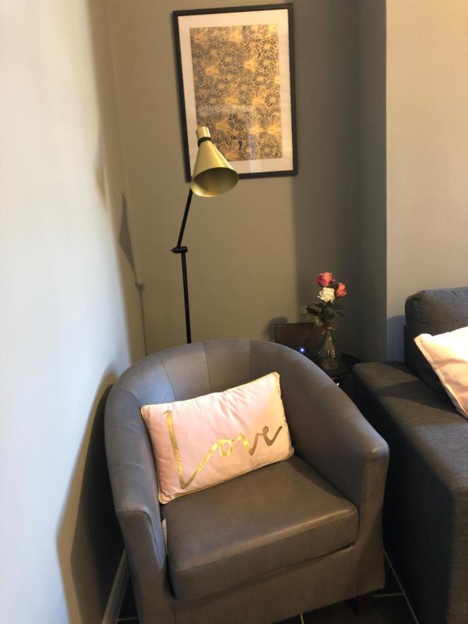 3. Stylish Private Double Room Near Manchester City Centre מראה חיצוני תמונה