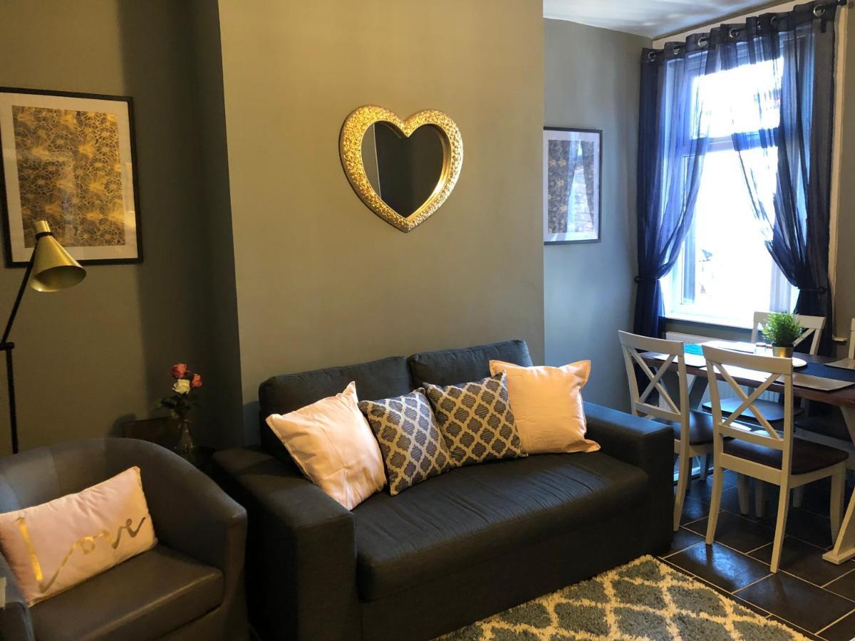 3. Stylish Private Double Room Near Manchester City Centre מראה חיצוני תמונה